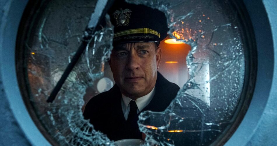 Tom Hanks w filmie "Misja Greyhound" (reż. Aaron Schneider, 2020)