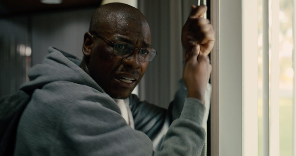 John Boyega w filmie "Breaking" (reż. Abi Damaris Corbin, 2022)