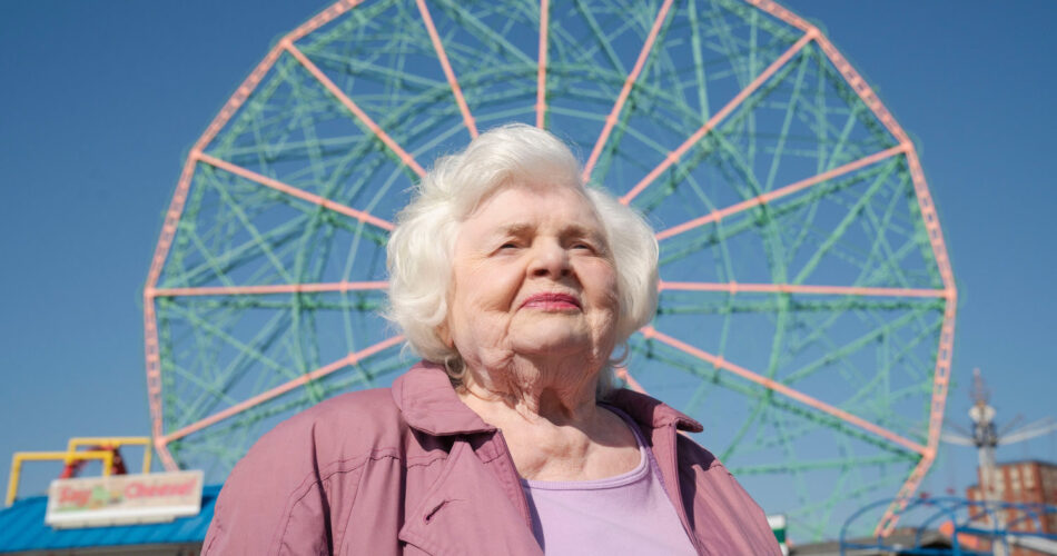 June Squibb w filmie "Eleanor Wspaniała" (reż. Scarlett Johansson, 2025)
