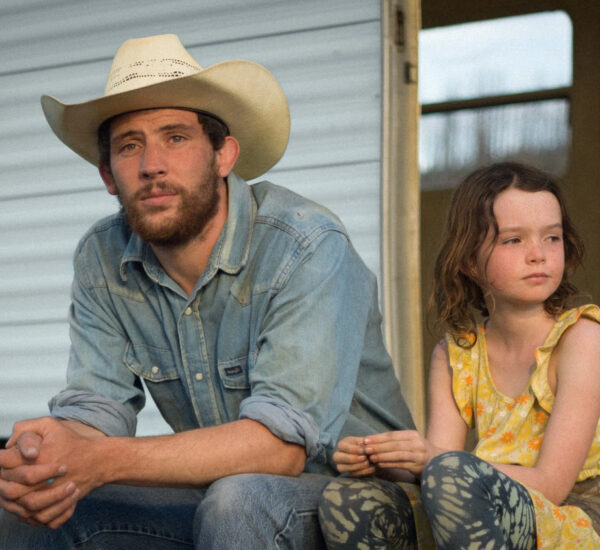 Josh O’Connor i Lily LaTorre w filmie "Od nowa" (reż. Max Walker-Silverman, 2025)