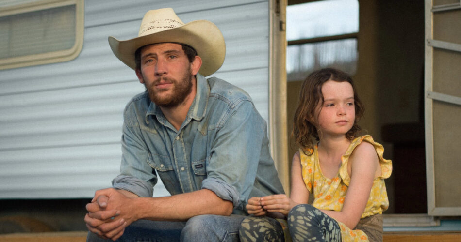 Josh O’Connor i Lily LaTorre w filmie "Od nowa" (reż. Max Walker-Silverman, 2025)