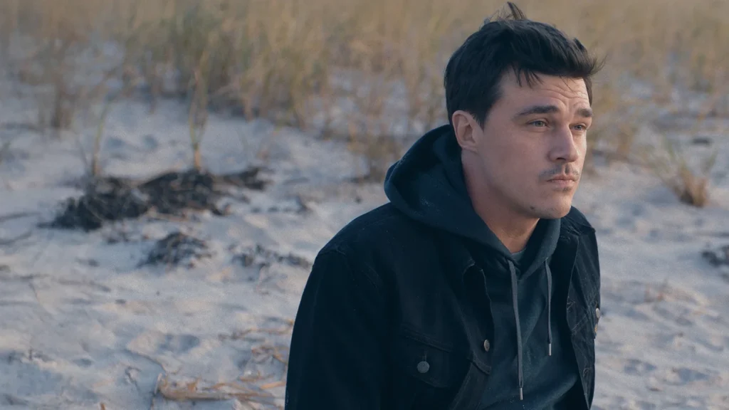 Finn Wittrock w filmie "Westhampton" (reż. Christian Nilsson, 2025)