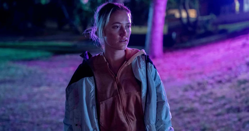 Maika Monroe w filmie "In Cold Light" (reż. Maxime Giroux, 2025)